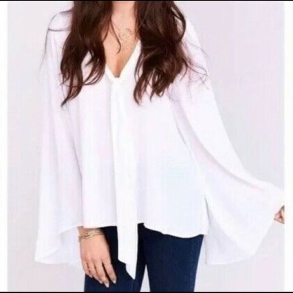 Show me Your Mumu Brynn Tie Neck Bell Sleeve Top - Picture 1 of 9